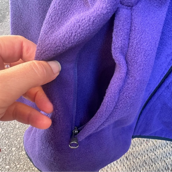 Amazon  Essentials Men's Purple Full Zip Fleese Jacket - LG - Picture 4 of 5